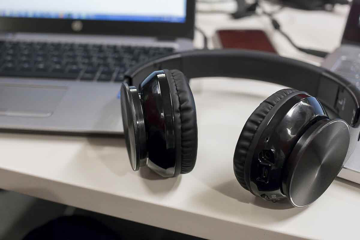 Le cuffie bluetooth offrono una buona esperienza sonora.